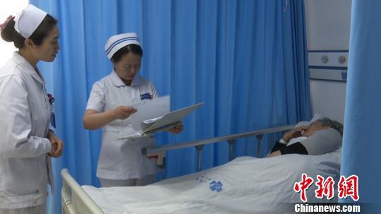 成都48岁女护士十年申报105件专利