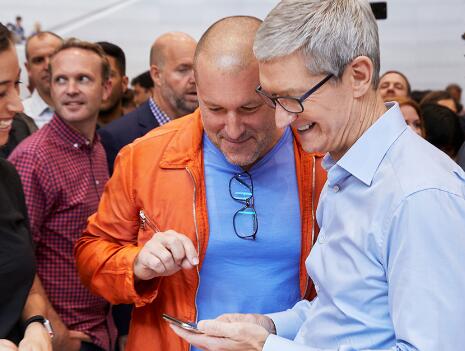 Jony Ive 已申请 “LoveFrom Jony” 商标