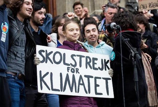 为了防止被商用，17岁环保少女保护姓名商标